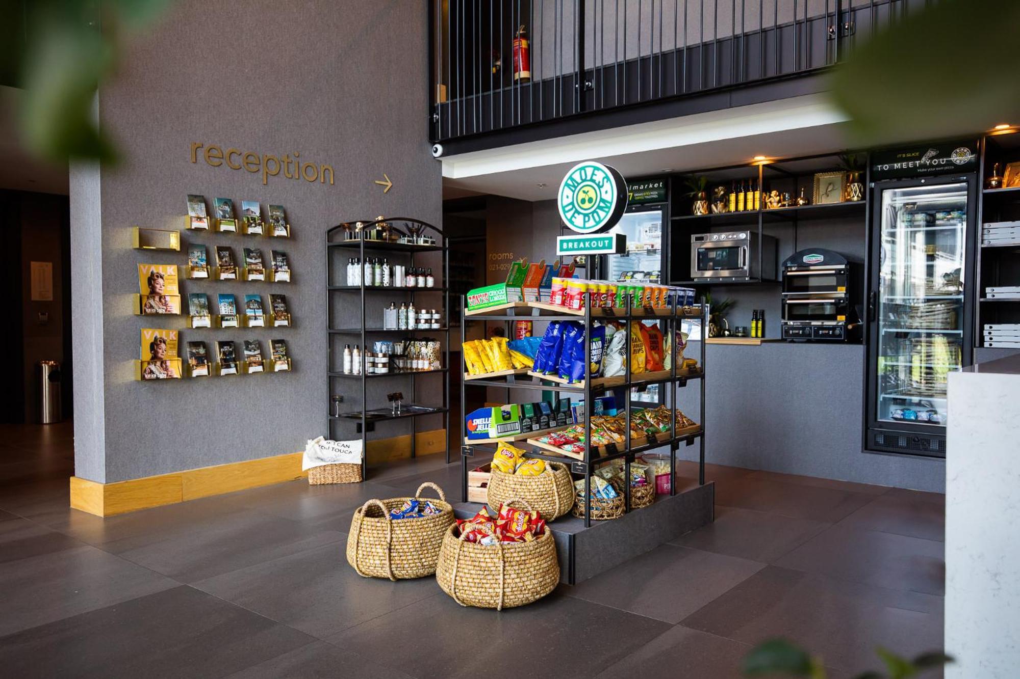 Van Der Valk Hotel Eindhoven Esterno foto
