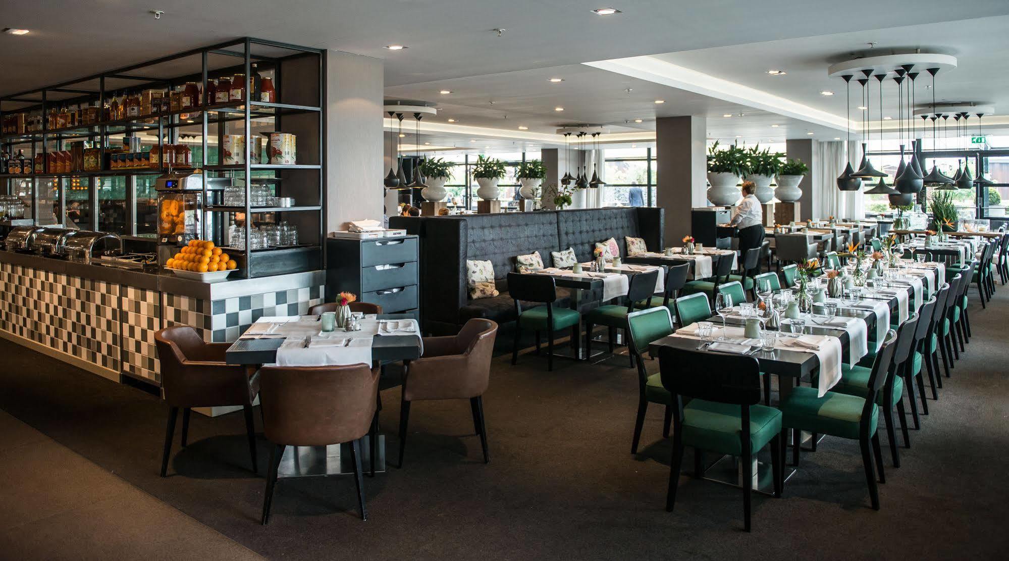 Van Der Valk Hotel Eindhoven Esterno foto