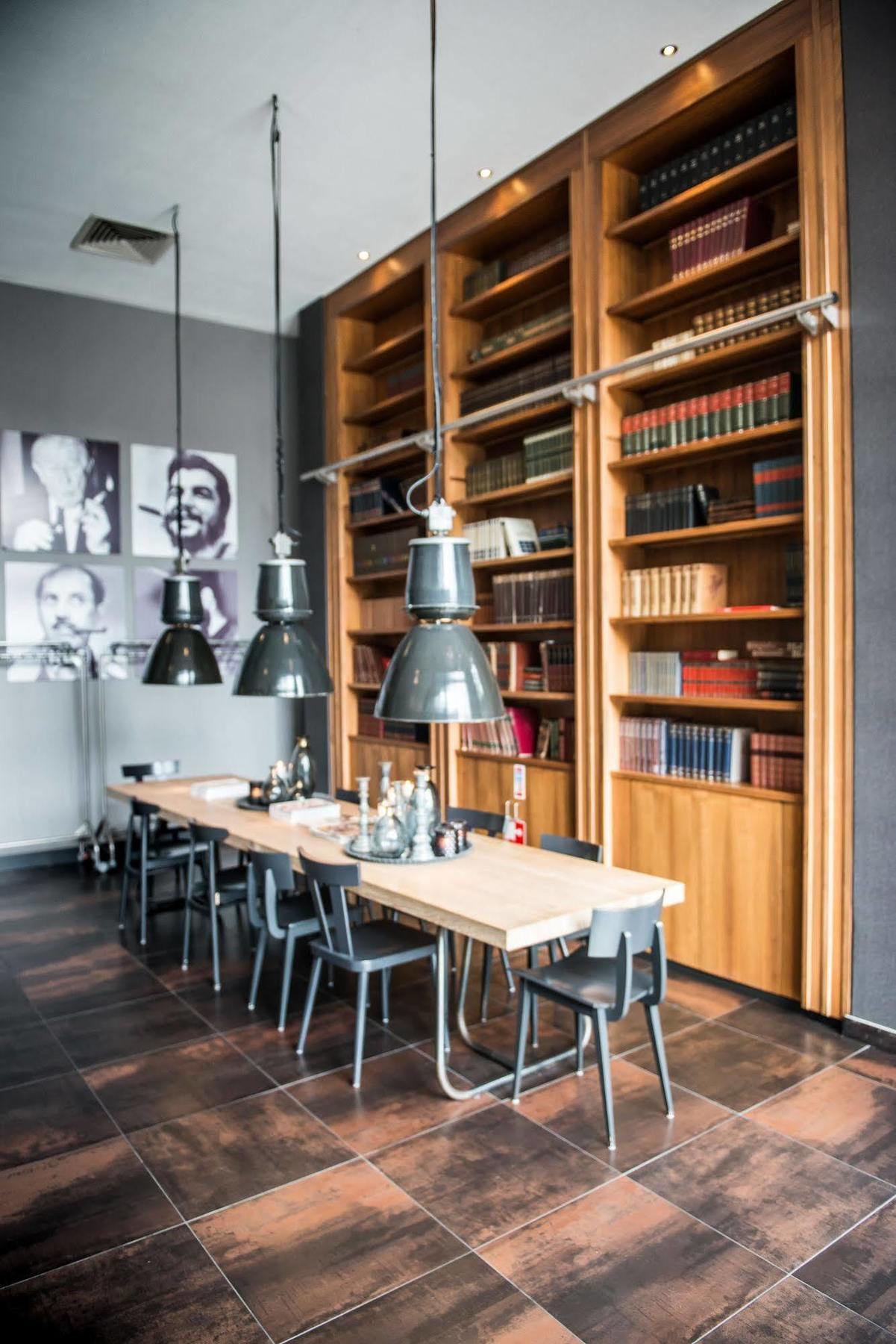 Van Der Valk Hotel Eindhoven Esterno foto